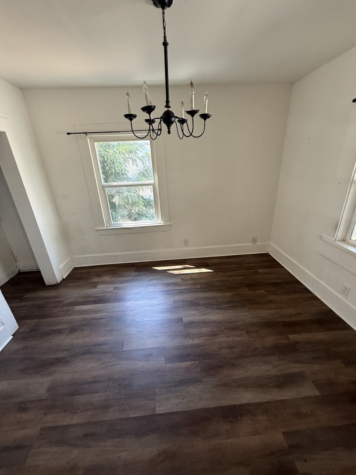 5704 Shasta Ave - Photo 4 of 9