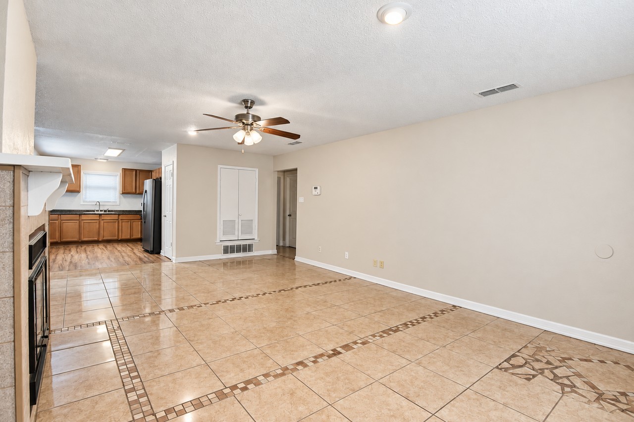 1019 West Ln - Photo 7 of 20