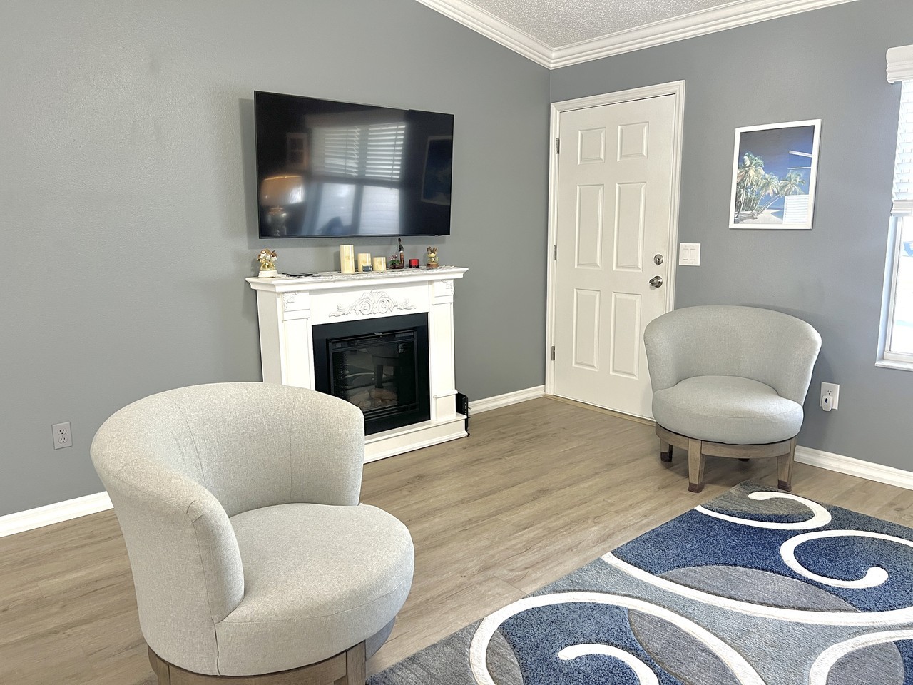 994 Kenova Ave - Photo 7 of 43
