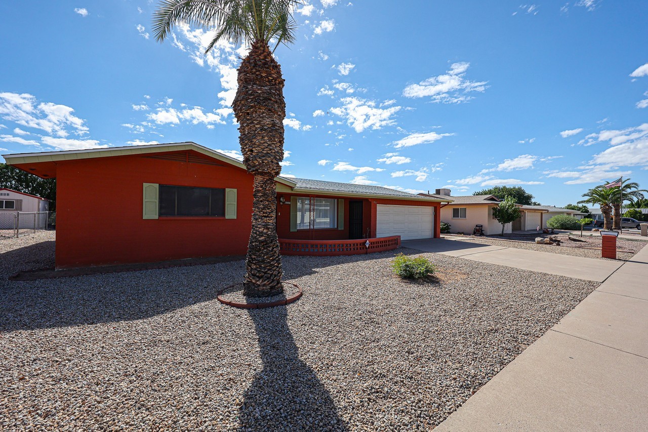 6239 E Ensenada St - Photo 3 of 32