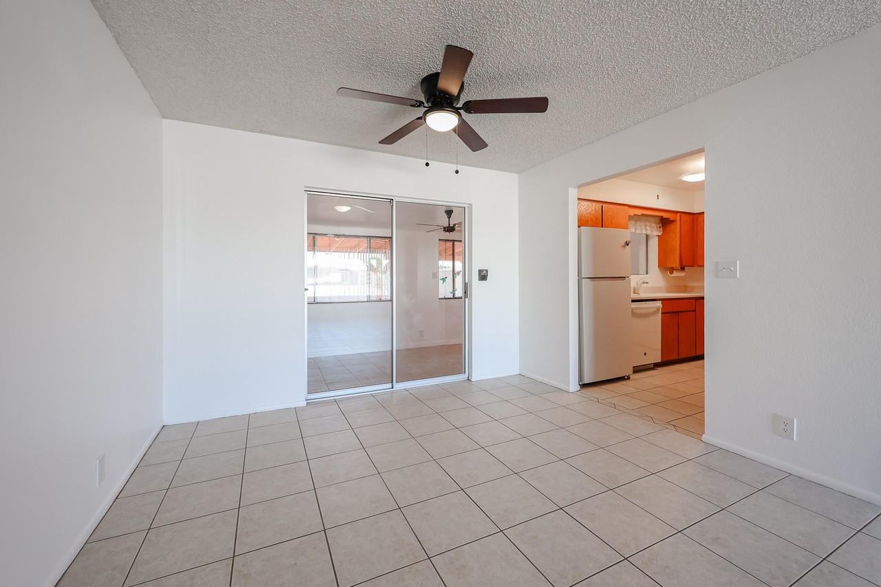 6239 E Ensenada St - Photo 5 of 32