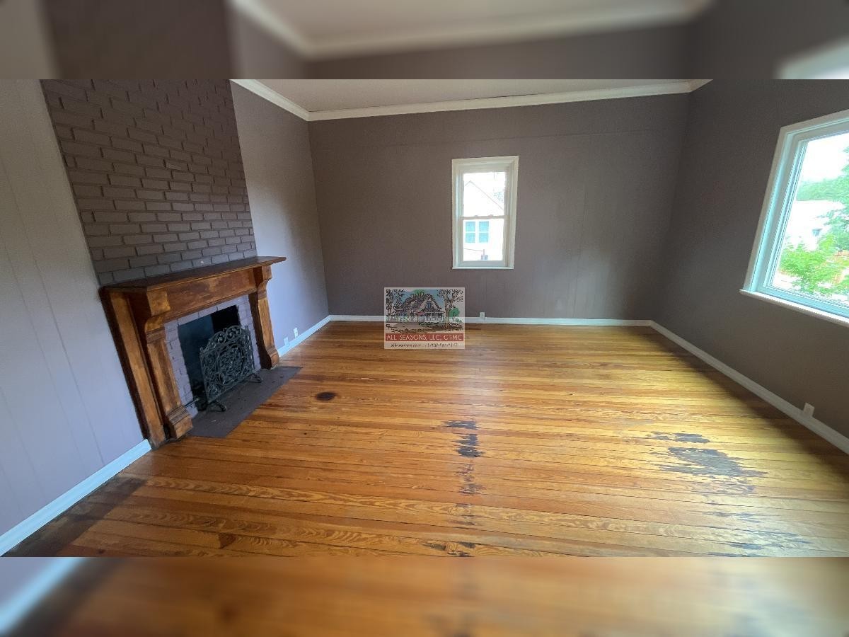 1038 Cooper Ave - Photo 3 of 12