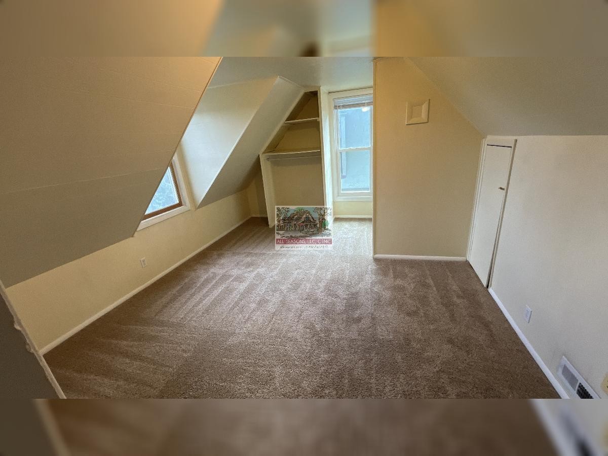 1038 Cooper Ave - Photo 7 of 12