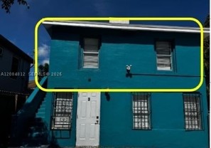 1121 Nw 40th St #4 - Photo 1 of 1
