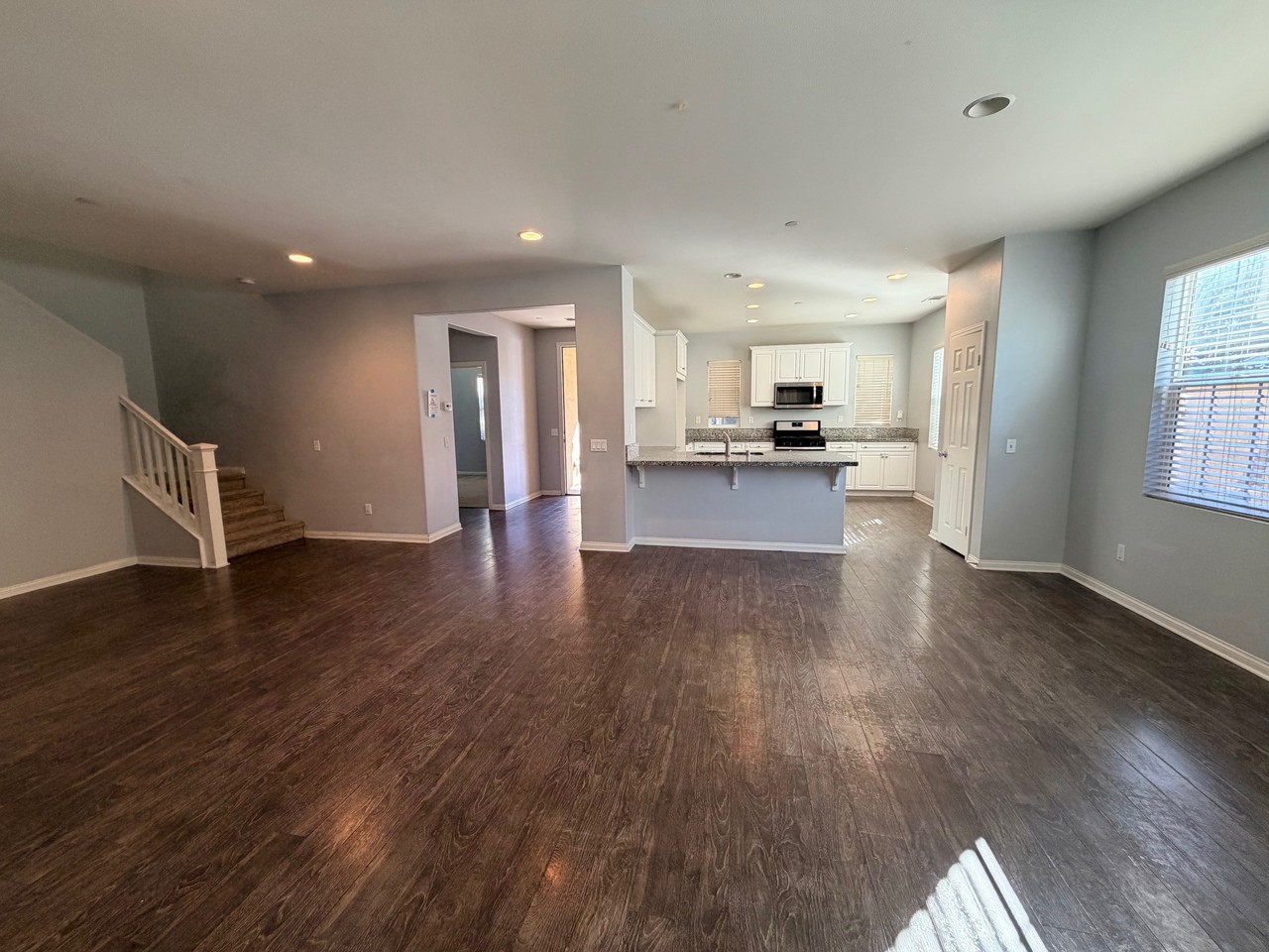 5102 S Mccleve Way E #NA - Photo 3 of 24