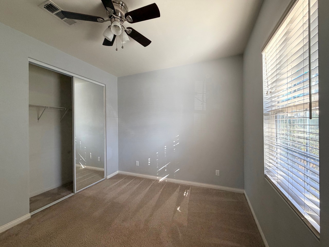 5102 S Mccleve Way E #NA - Photo 6 of 24