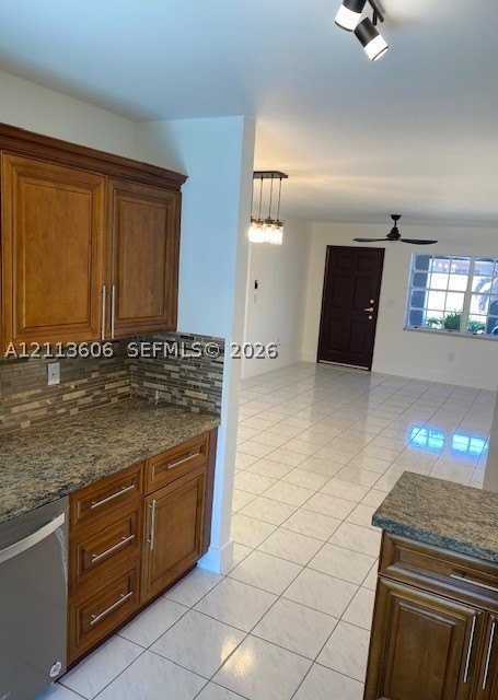 7020 Nw 173rd Dr #501 - Photo 5 of 5