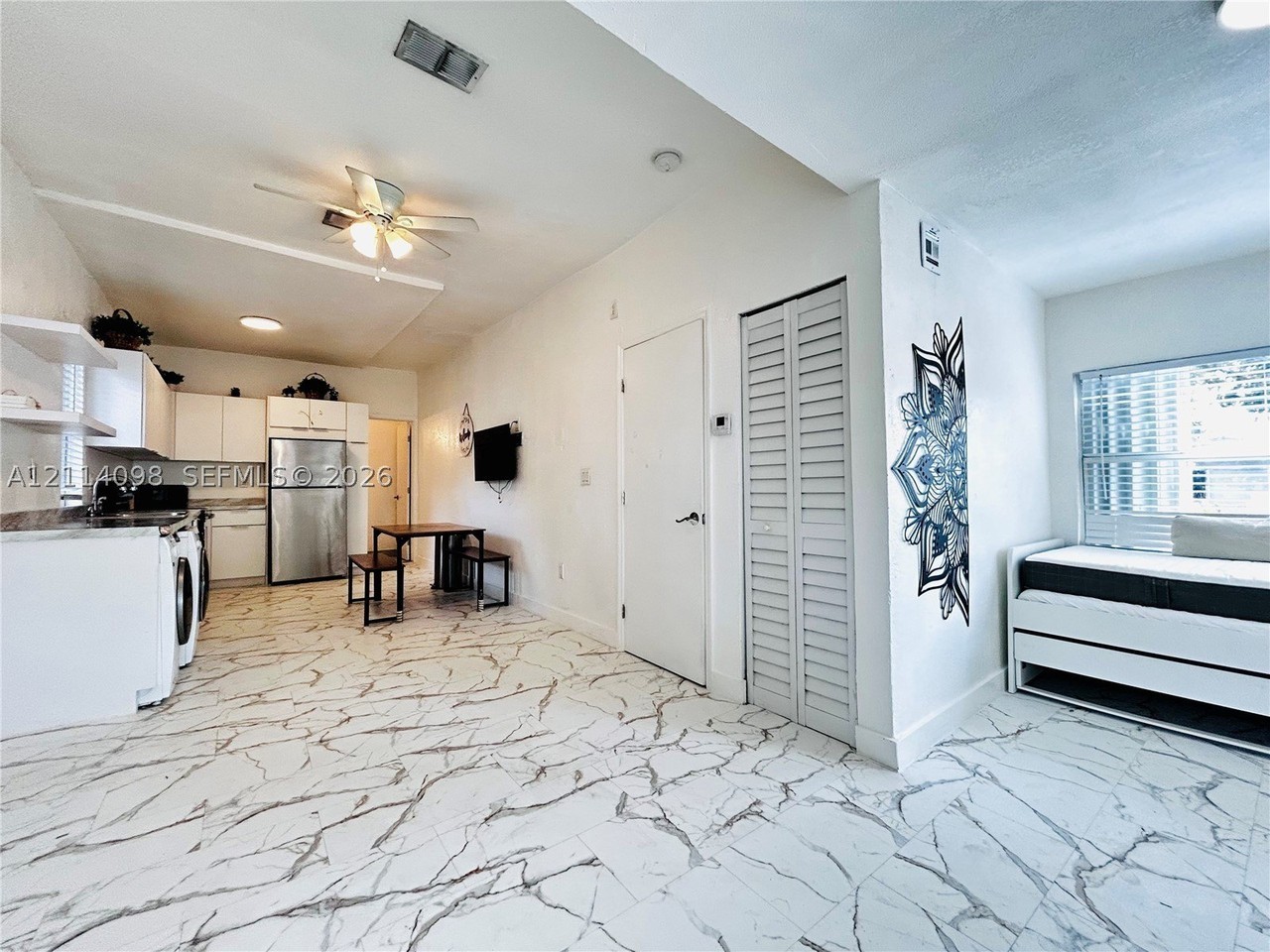 2935 Nw 14th Ave #1 - Photo 5 of 31