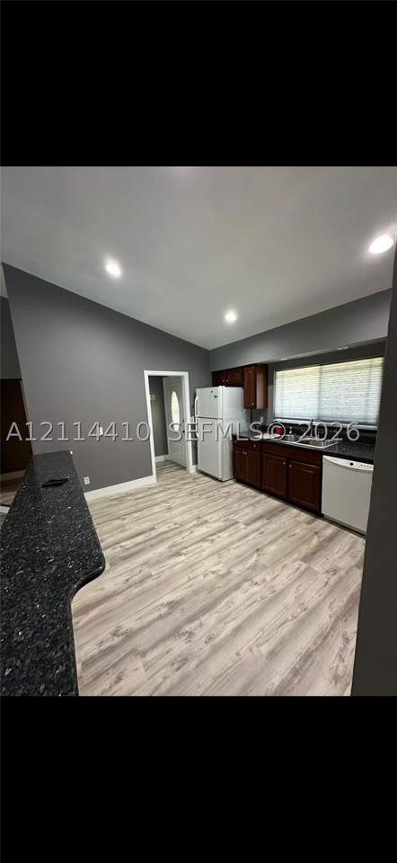 1163 W Fernlea Dr - Photo 6 of 11