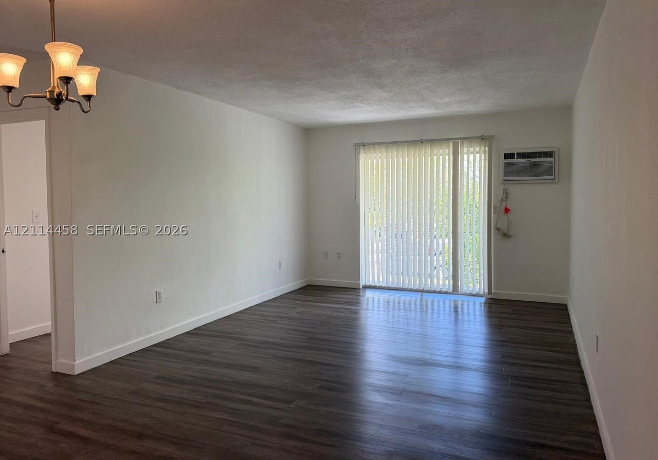7611 Ne 2nd Ct #5 - Photo 2 of 18