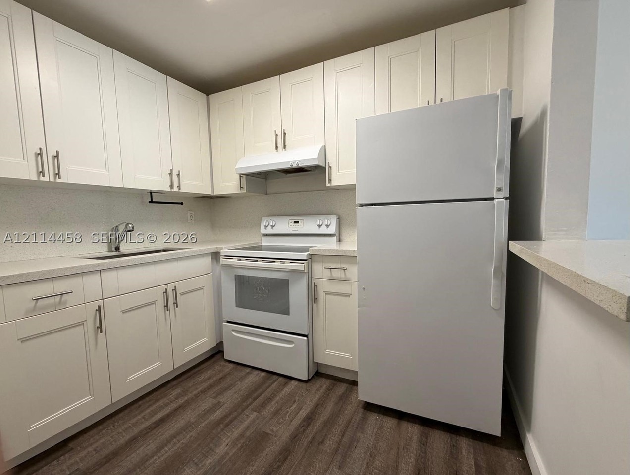 7611 Ne 2nd Ct #5 - Photo 3 of 18