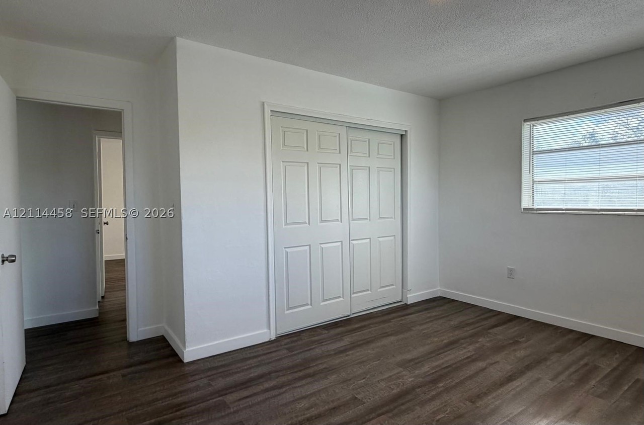 7611 Ne 2nd Ct #5 - Photo 7 of 18