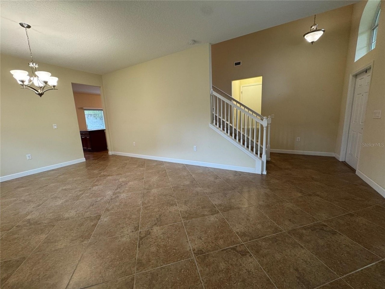 5349 Cortland Dr - Photo 2 of 28