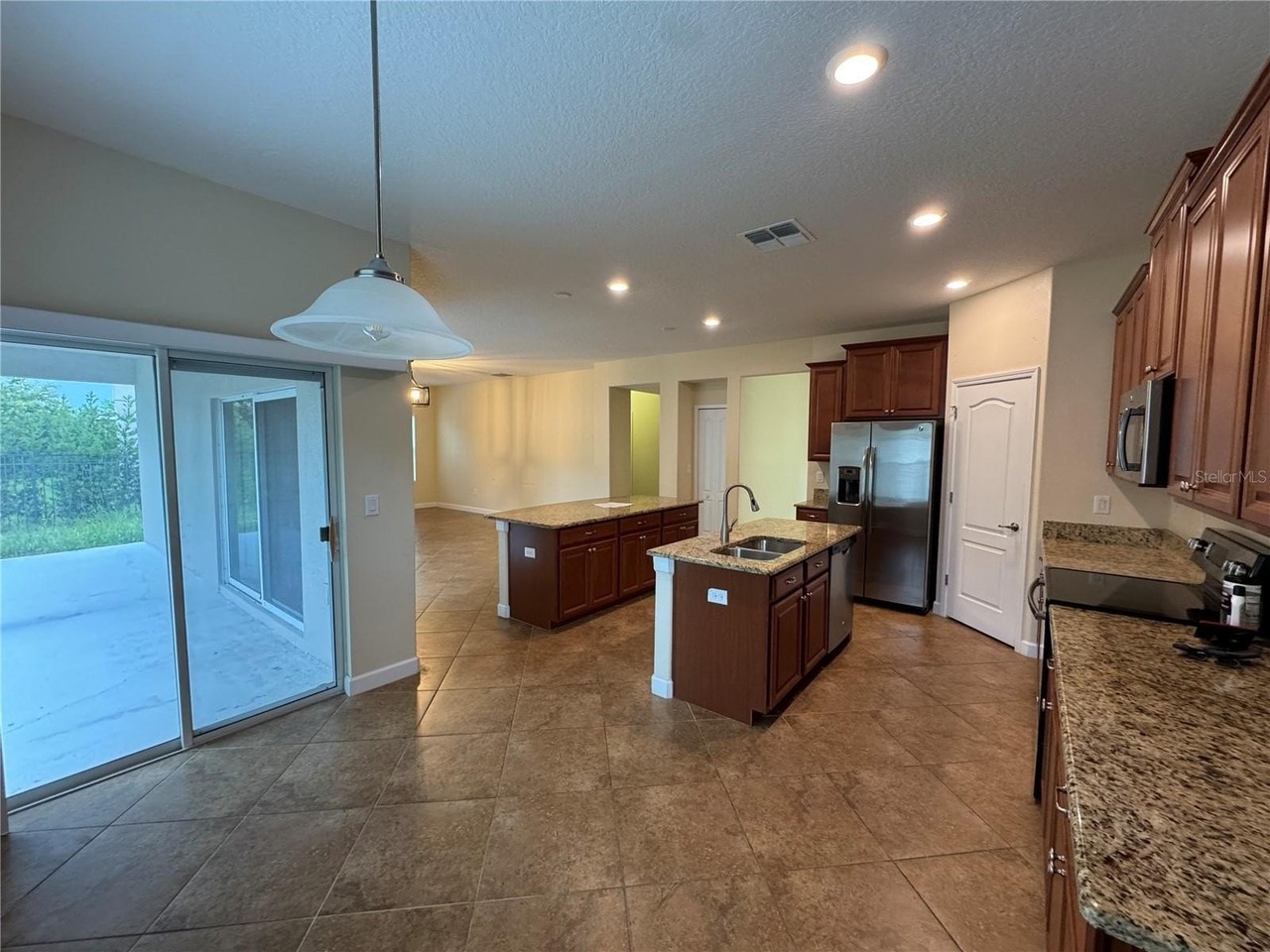5349 Cortland Dr - Photo 5 of 28