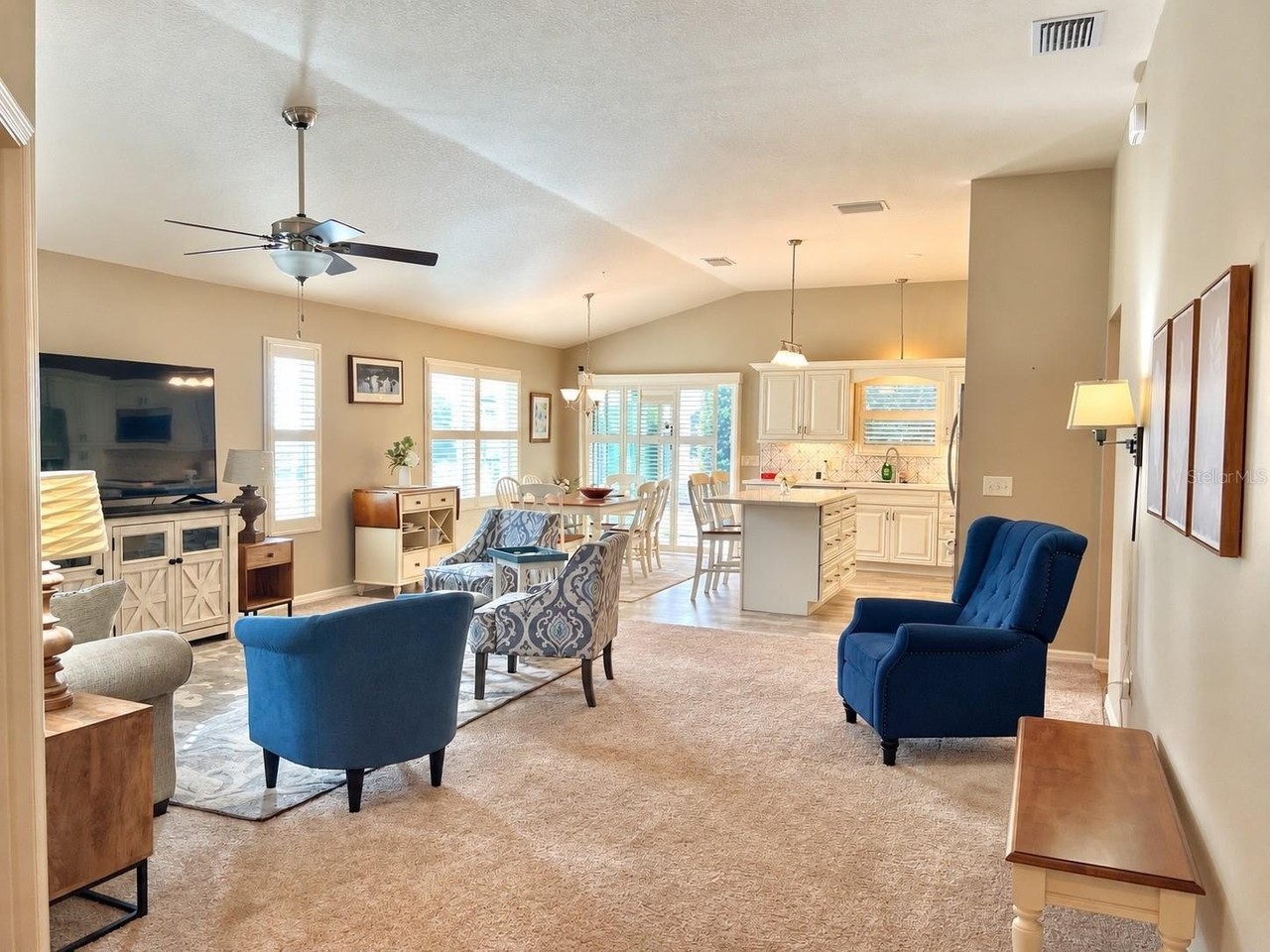835 Silver Oak Ave - Photo 5 of 34