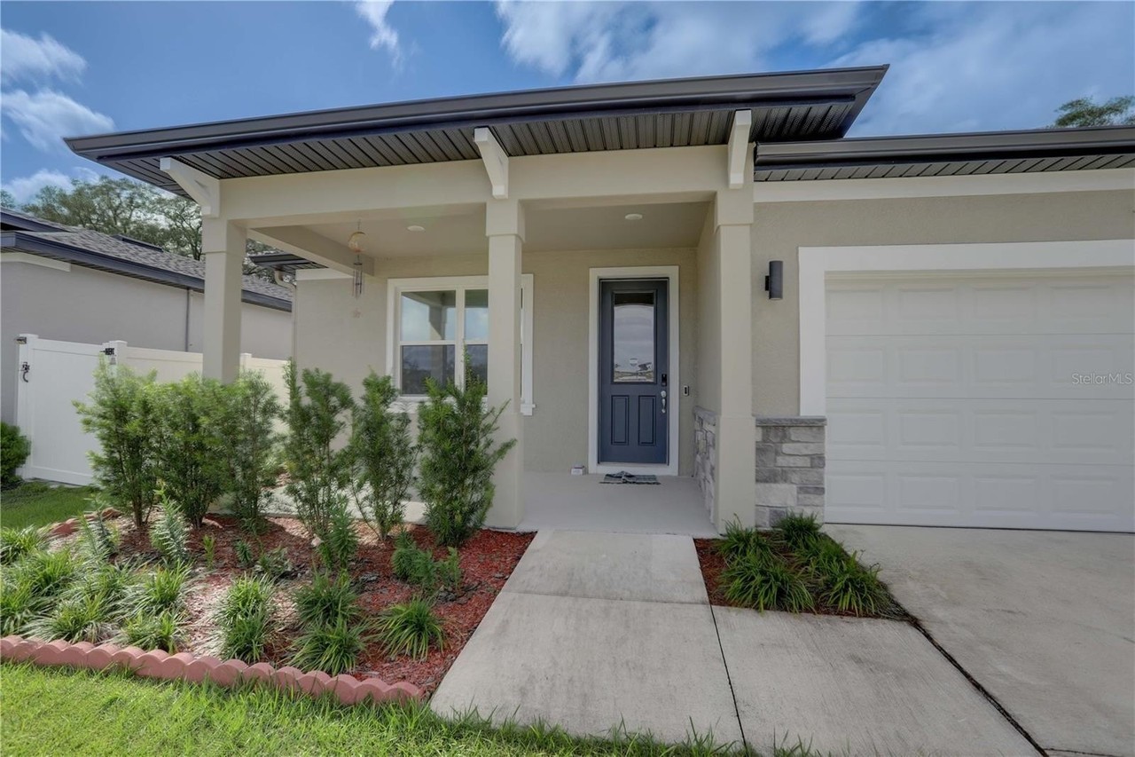 2830 Lingo Ln - Photo 2 of 24