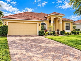 448 Cinnamon Dr - Photo 1 of 1