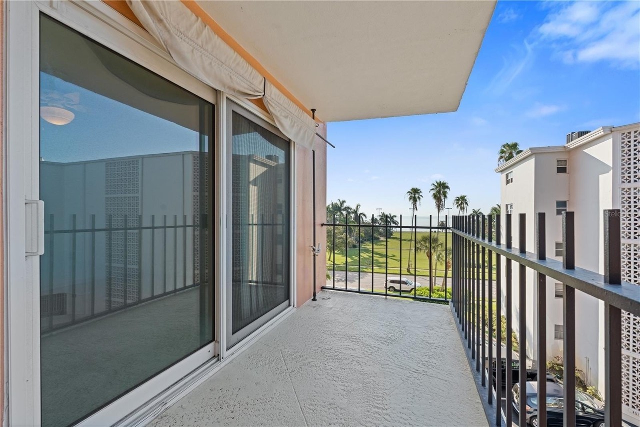 1120 N Shore Dr Ne #405 - Photo 4 of 24
