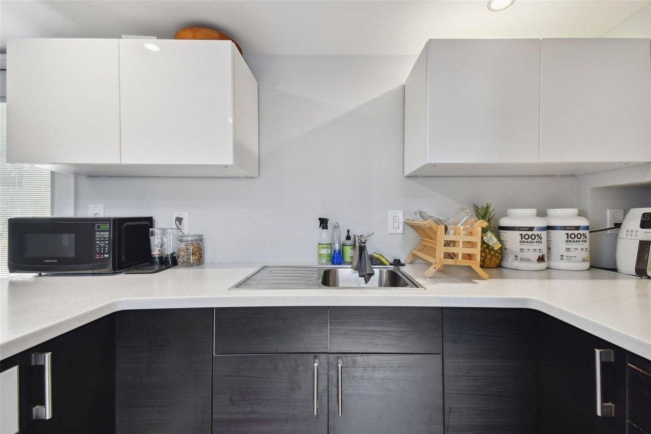 2421 7th Ave N - Photo 5 of 32