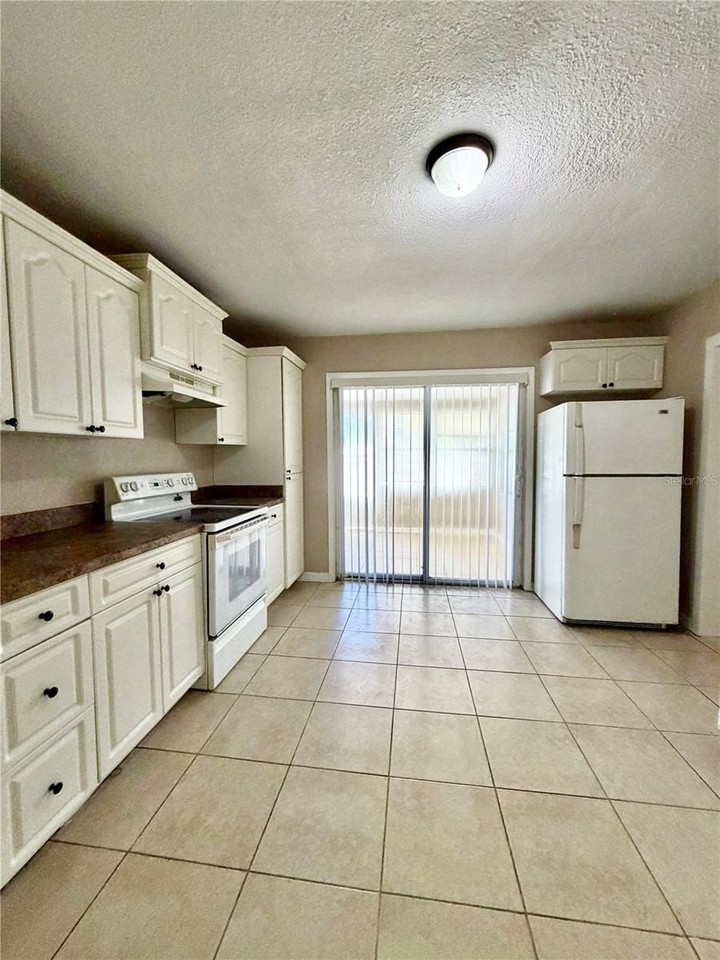 3123 W Douglas St - Photo 5 of 28