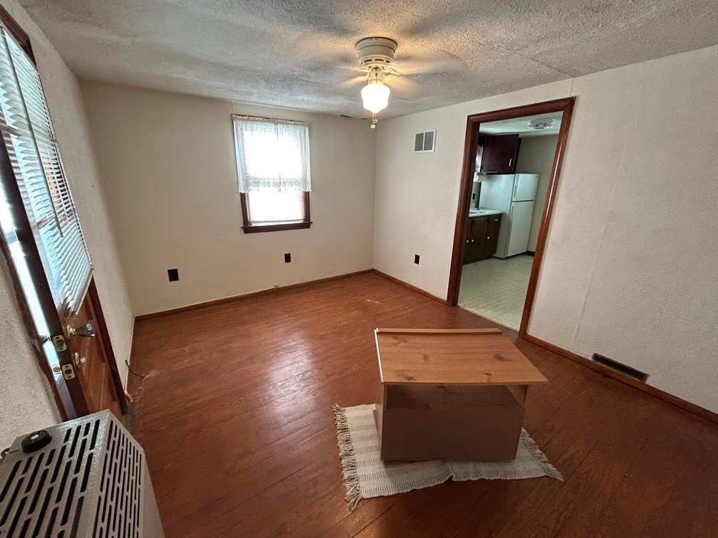 1629 1/2 Williams Ave #1 - Photo 3 of 7