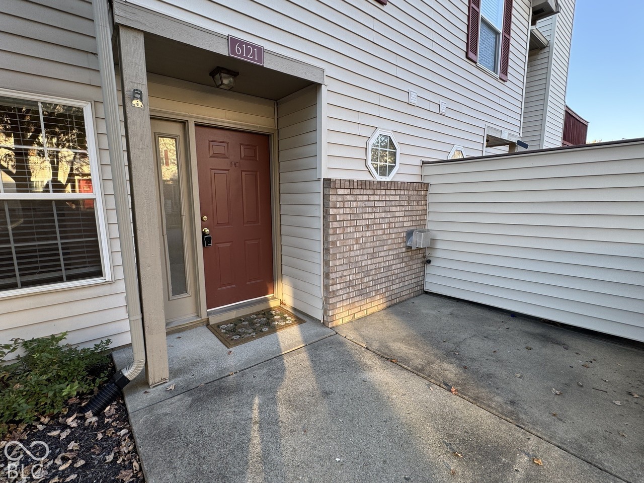 6121 Wildcat Dr - Photo 3 of 39