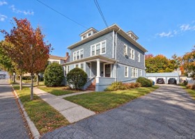featured image of 453 Beach Ave #LEFT