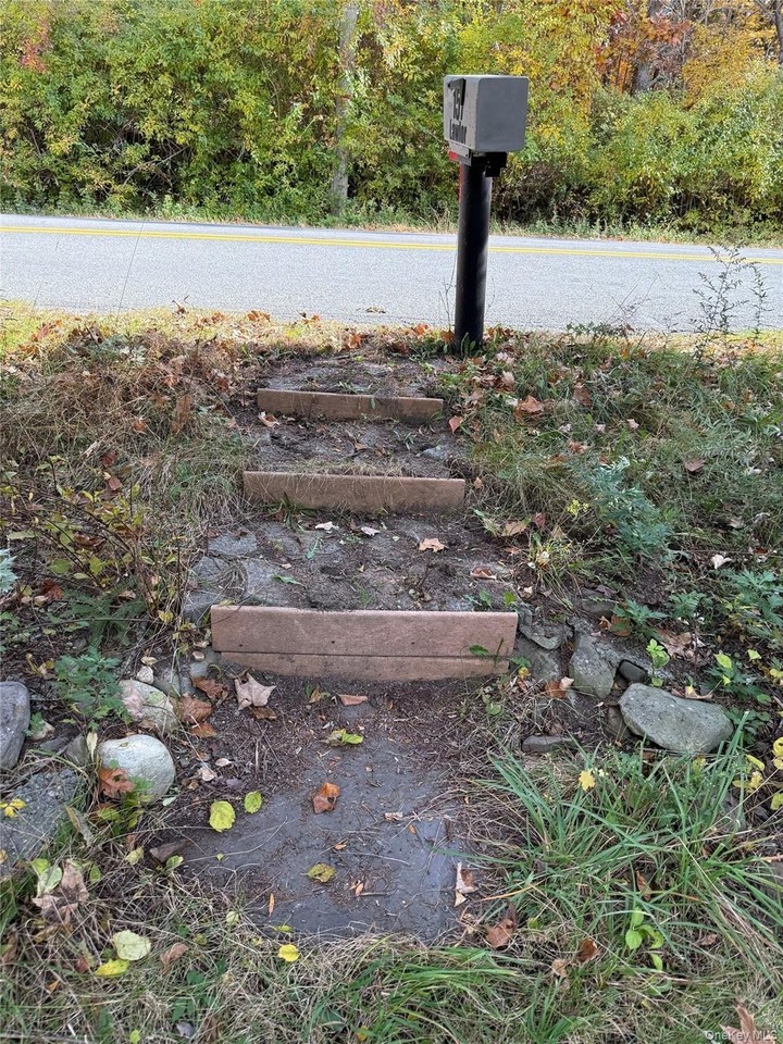 157 White Bridge Rd - Photo 5 of 22