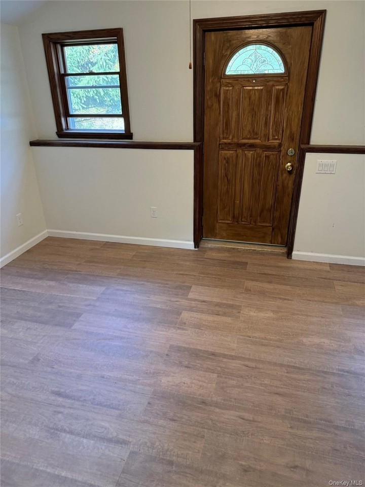 157 White Bridge Rd - Photo 6 of 22
