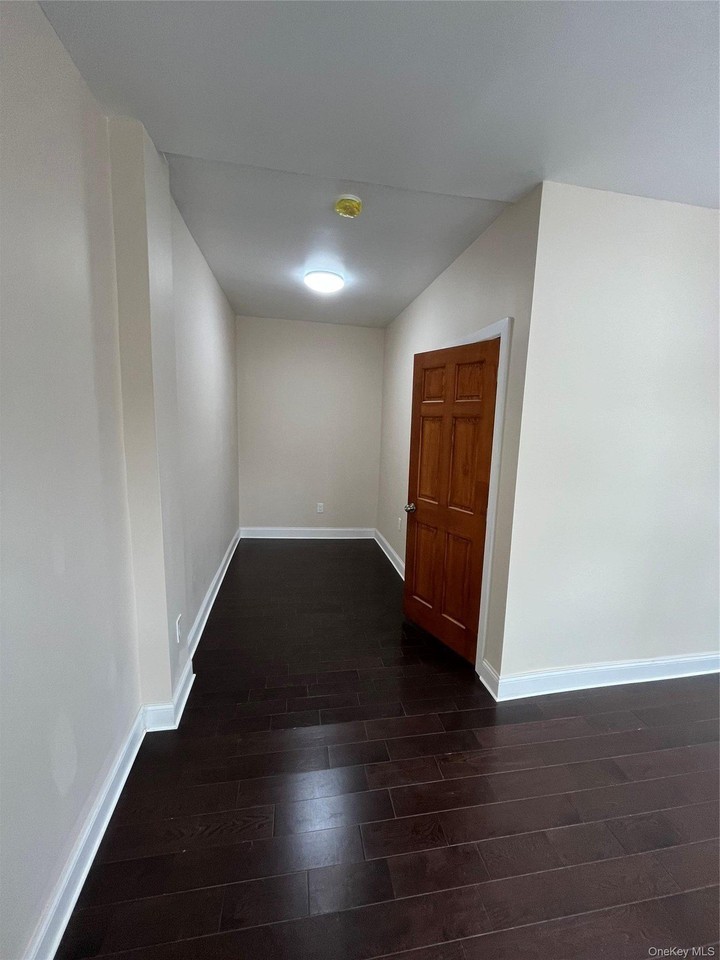 2 Cypress Ct #2 - Photo 4 of 12