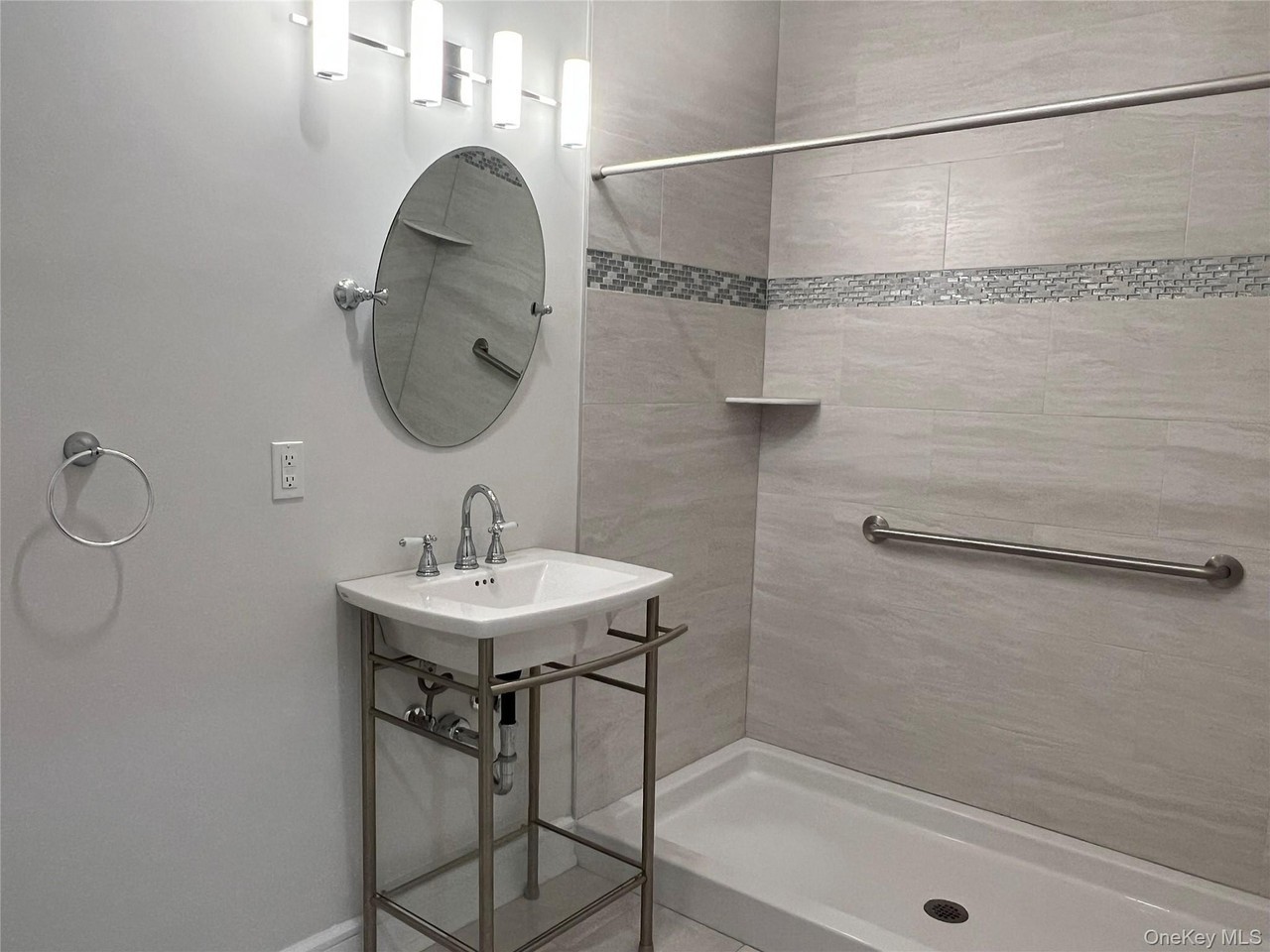 11 Farries Ave #322 - Photo 7 of 14