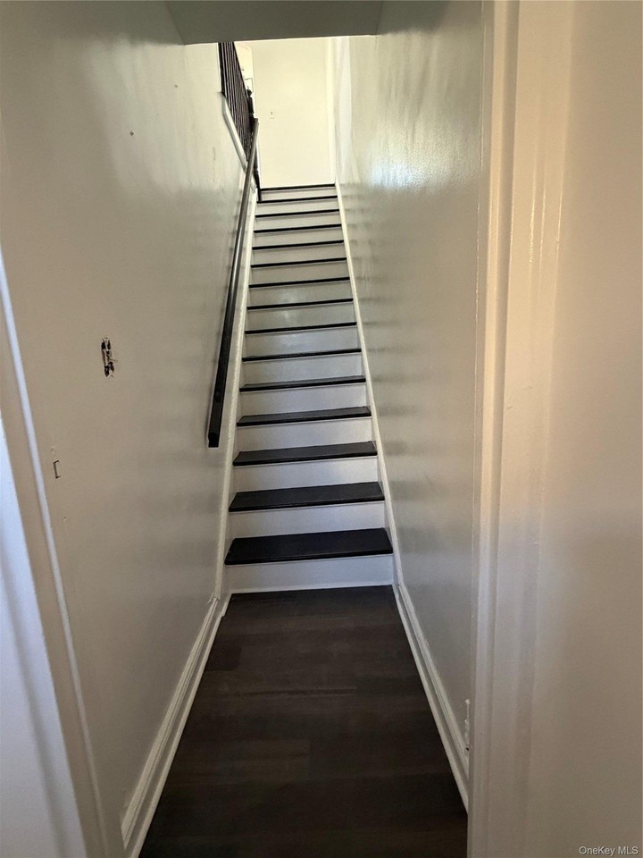 4456 Matilda Ave - Photo 3 of 11