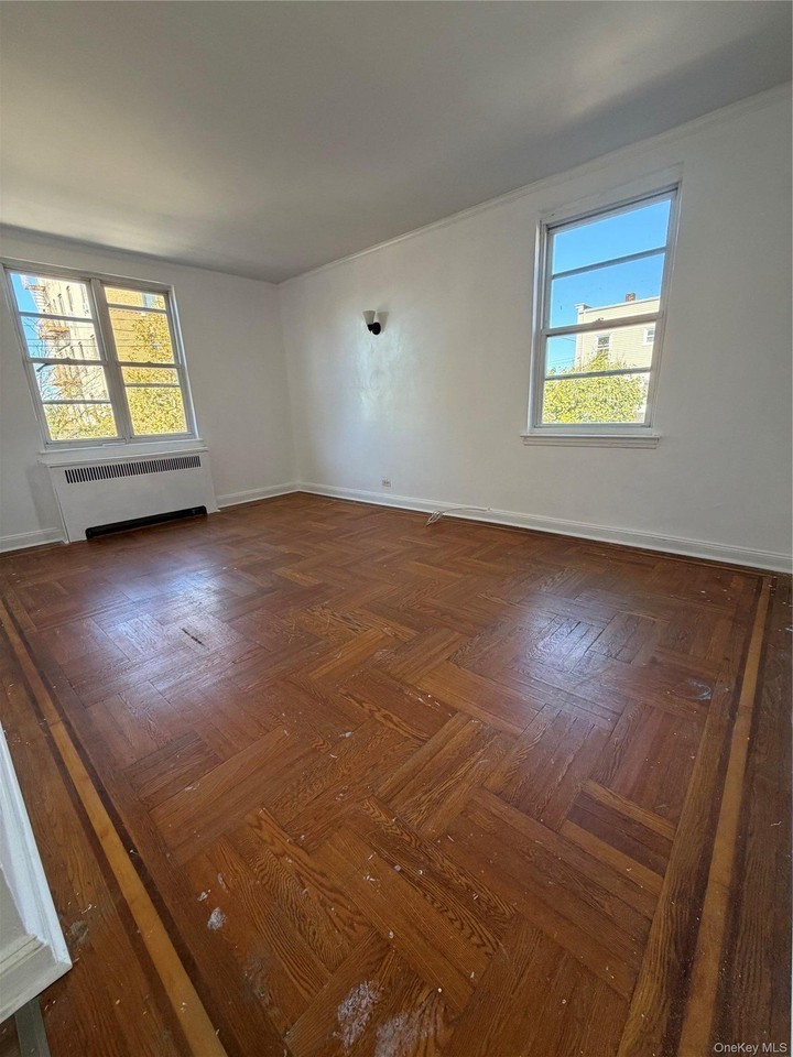 4456 Matilda Ave - Photo 6 of 11