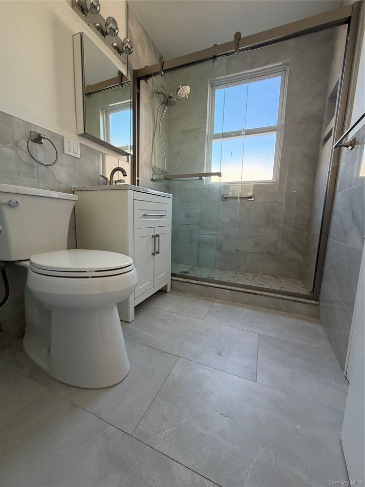 4456 Matilda Ave - Photo 7 of 11
