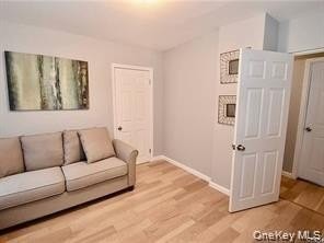980 Thomas Ave #2 - Photo 3 of 5