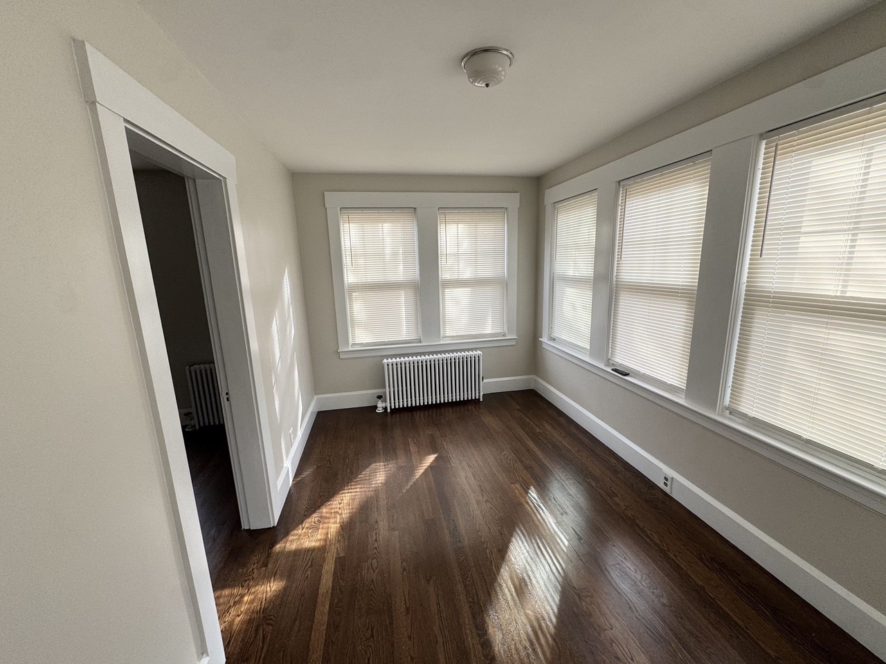87 Prospect St - Photo 4 of 19