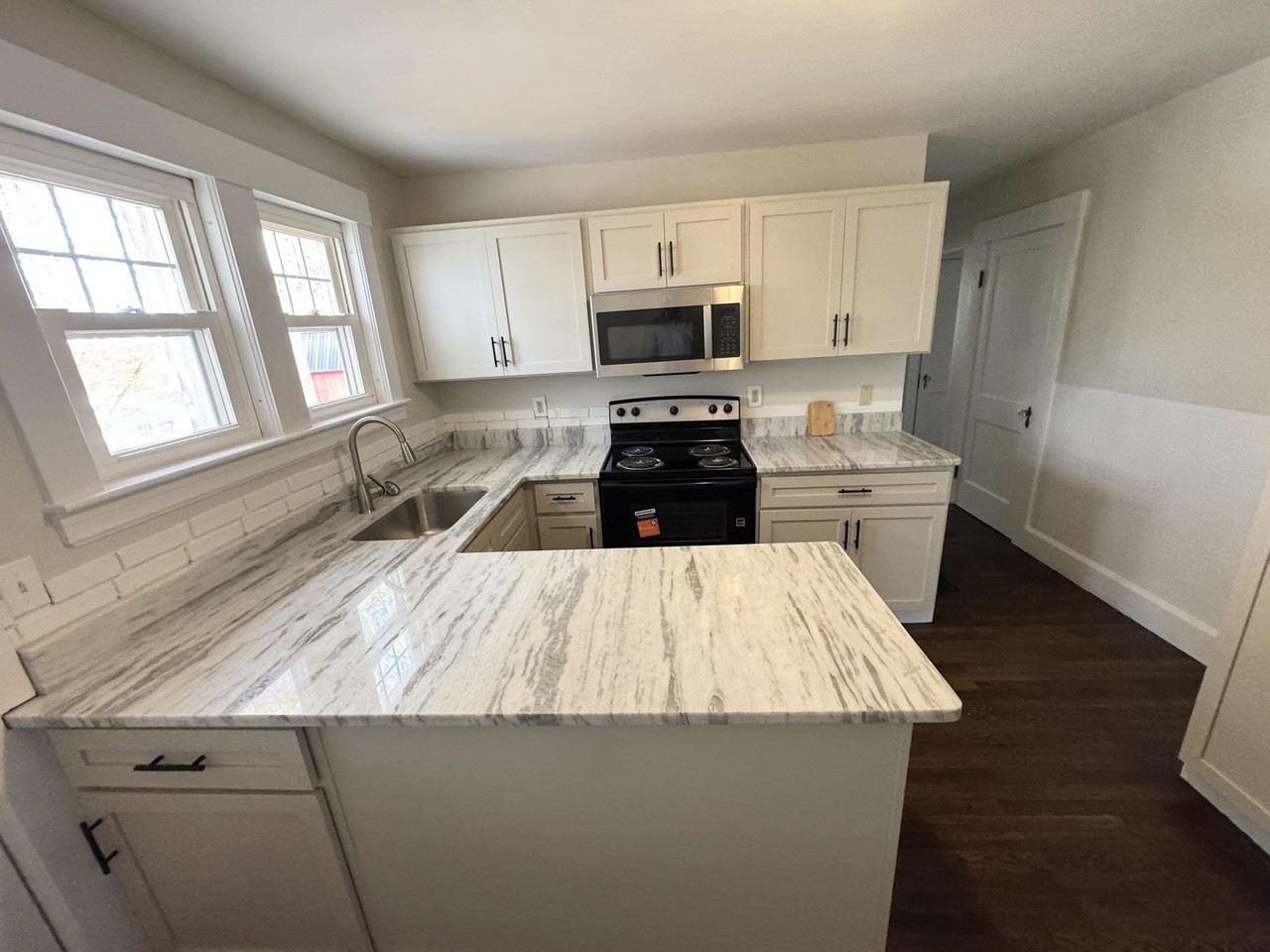 87 Prospect St - Photo 7 of 19
