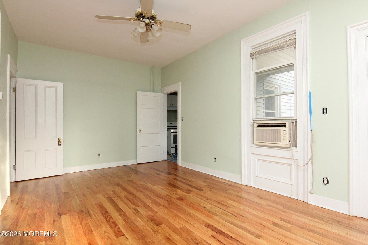 642 Morford Ave #2 - Photo 2 of 24