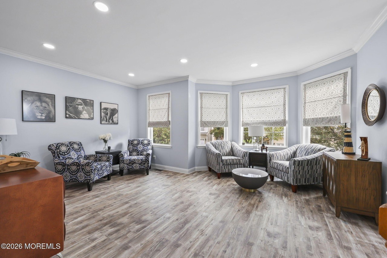 67 S Shore Dr - Photo 5 of 50