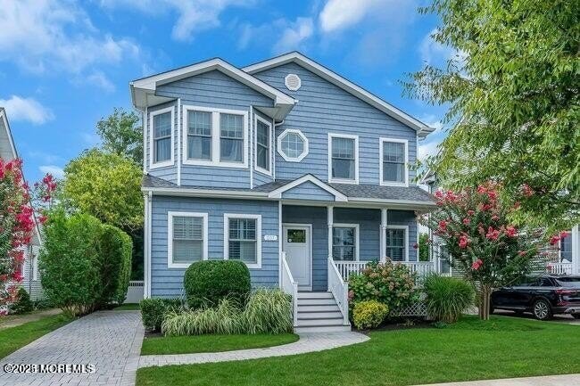 207 Pennsylvania Ave - Photo 2 of 29