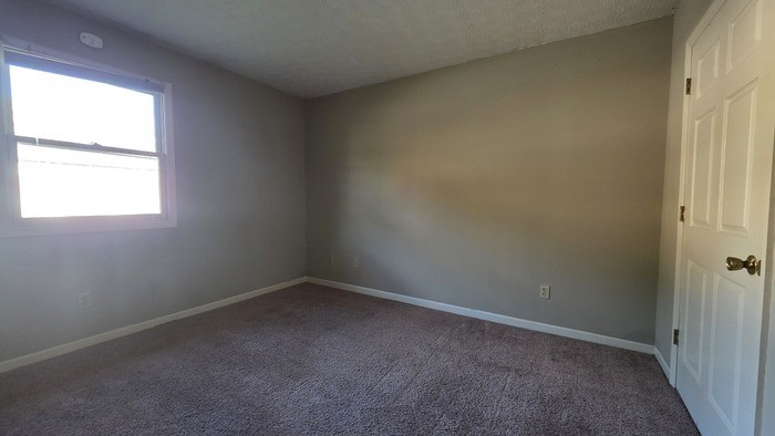 2723 S Roan St #18 - Photo 7 of 7