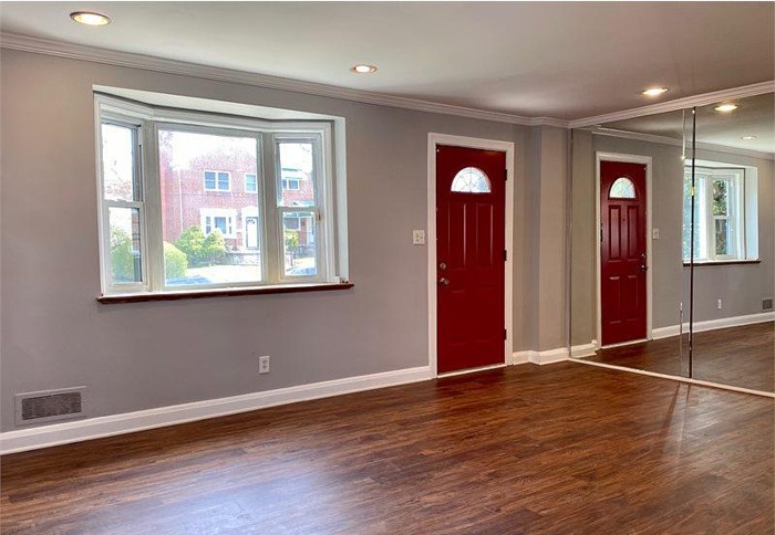 999 Masefield Rd - Photo 2 of 16
