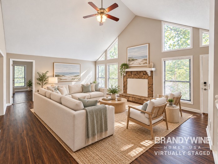 3893 Cloudland Dr - Photo 4 of 24