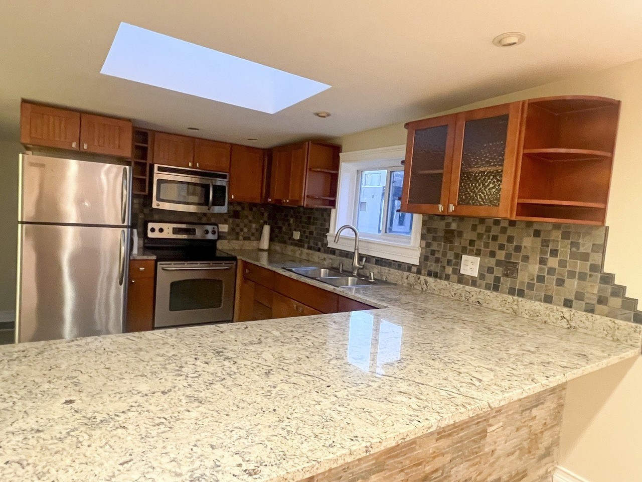 1504 N Wells St #4 - Photo 7 of 12