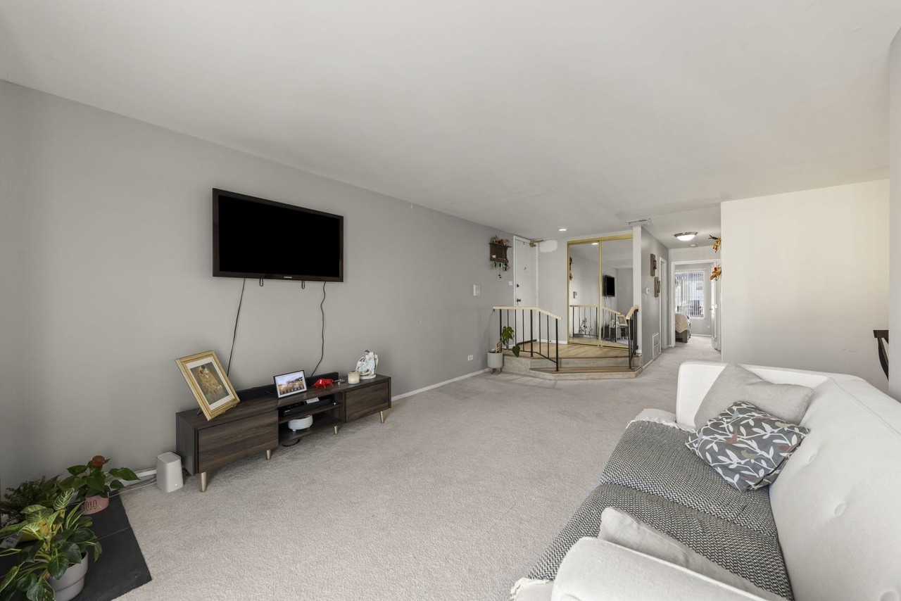335 Springlake Ln #C - Photo 4 of 24
