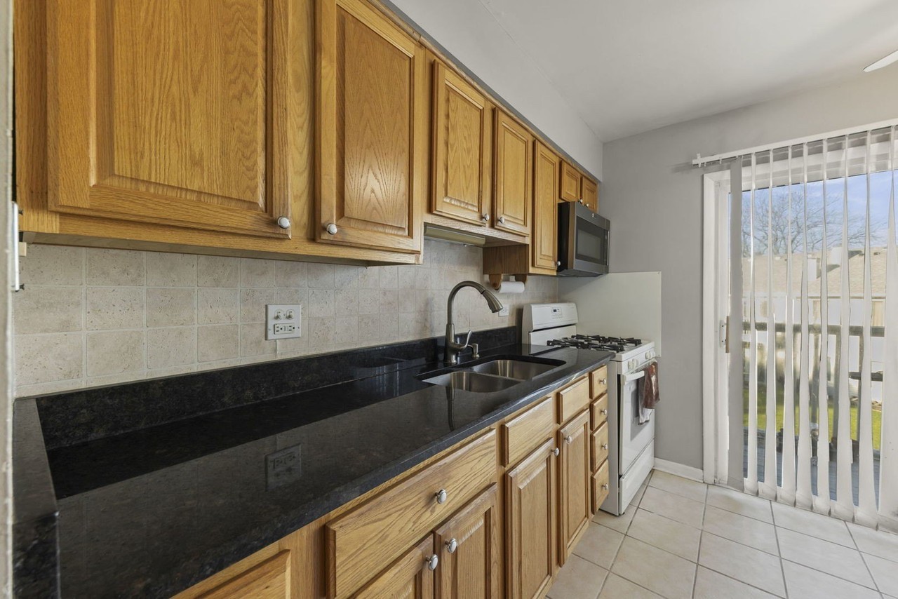 335 Springlake Ln #C - Photo 7 of 24