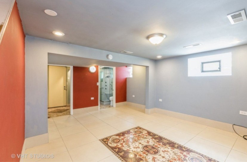 5157 W 63rd Pl - Photo 6 of 9