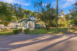 featured image of 1419 W 24th St