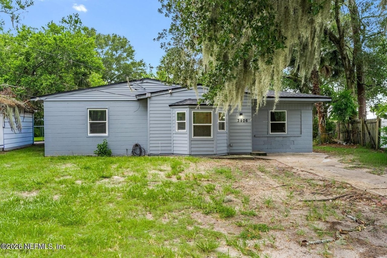 3406 Eve Dr W - Photo 3 of 28