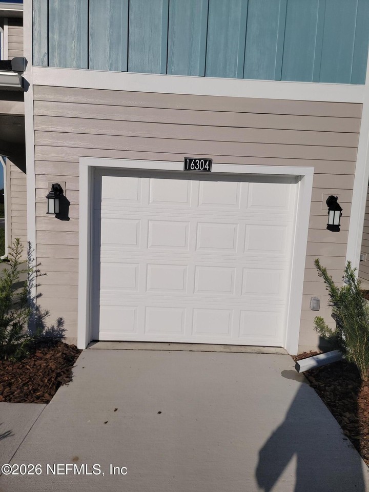 16304 Nw 144th St - Photo 3 of 36